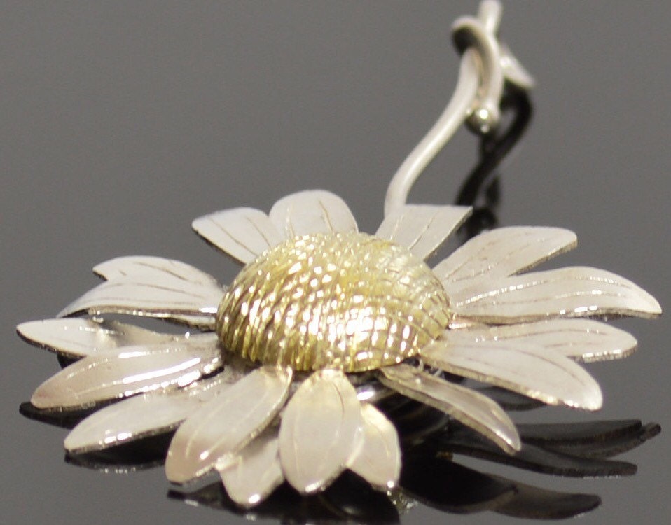 Daisy Necklace-18 karat/Sterling Silver