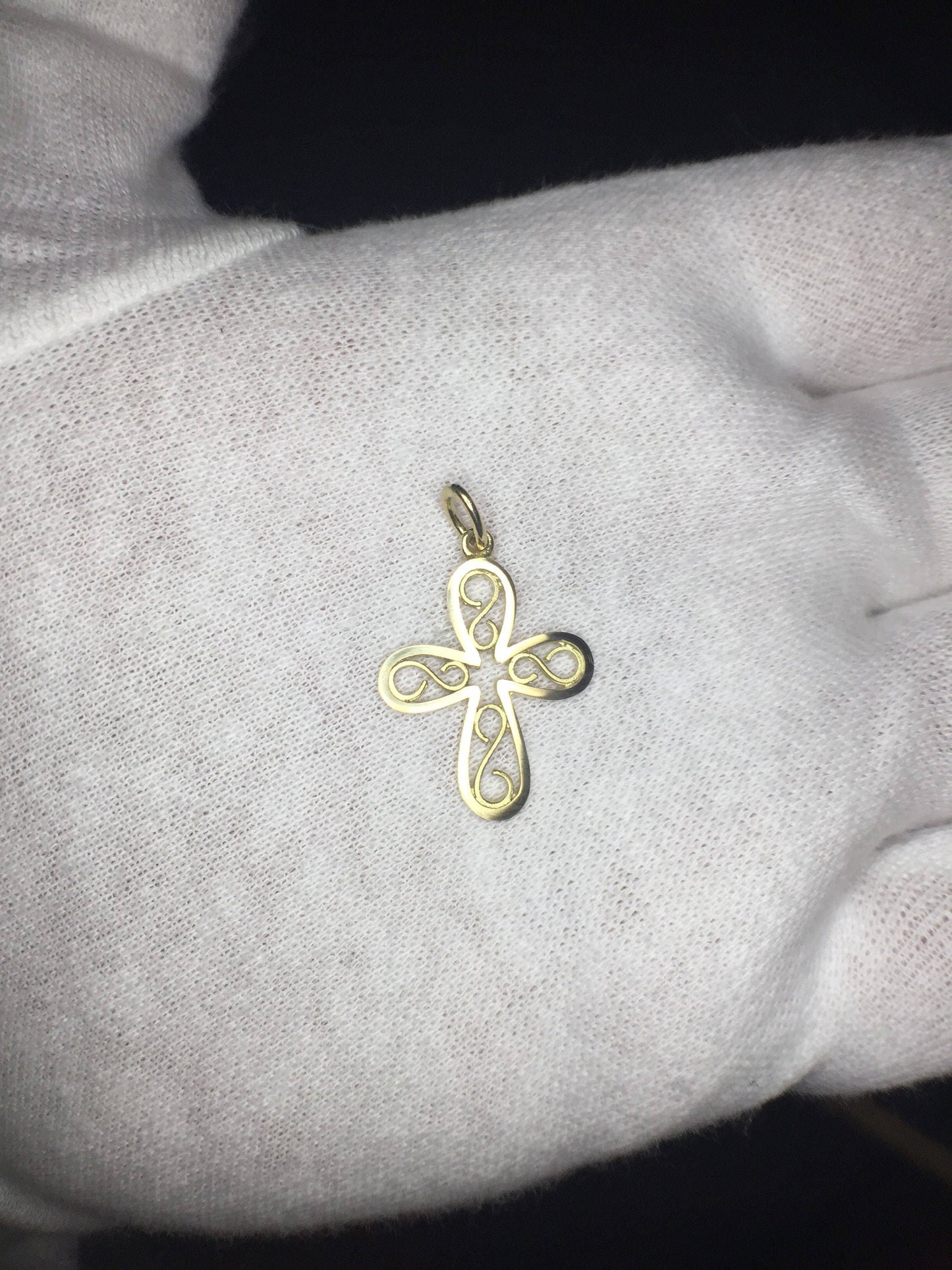 18k Gold Filigree Cross