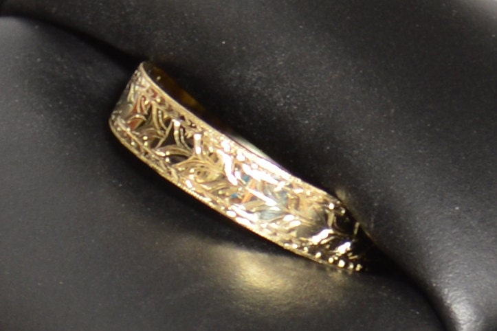 Engraved Band-14k gold